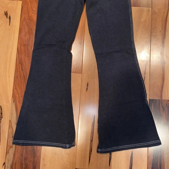 LIKE NEW ~ DORI CREATIONS SWEATPANTS YOGA PANTS ~ GIRLS SIZE 12/14 (large) - Picture 4 of 7